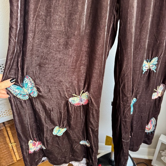 Johnny Was Chocolate Velvet Wide Leg Pants with Butterfly Details - Picture 6 of 9